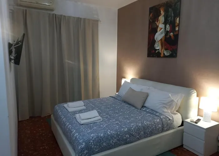 Appia Avenue 639 בית הארחה 2*