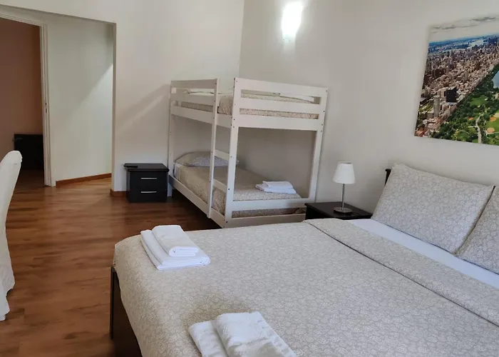 Appia Avenue 639 בית הארחה